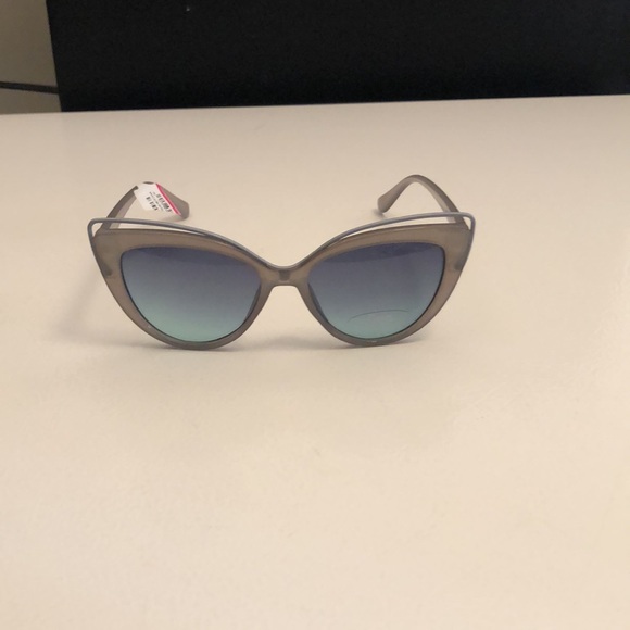Sam Edelman Accessories - Sam Edelman sunglasses